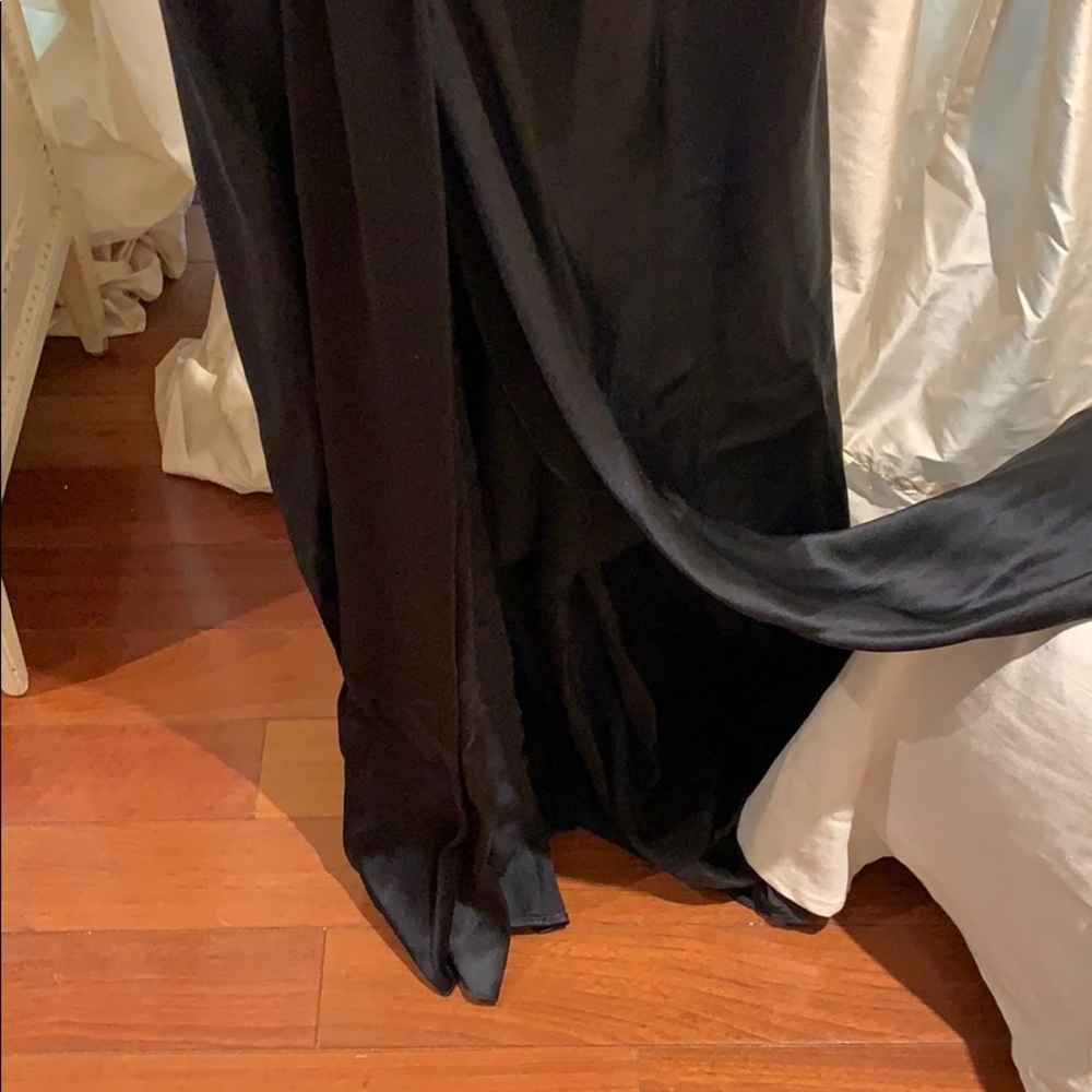 Dress - Picture 5 of 8